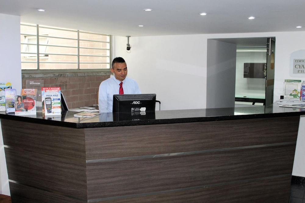 Cyan Suites Poblado By Mde Bnb Medellín Dış mekan fotoğraf