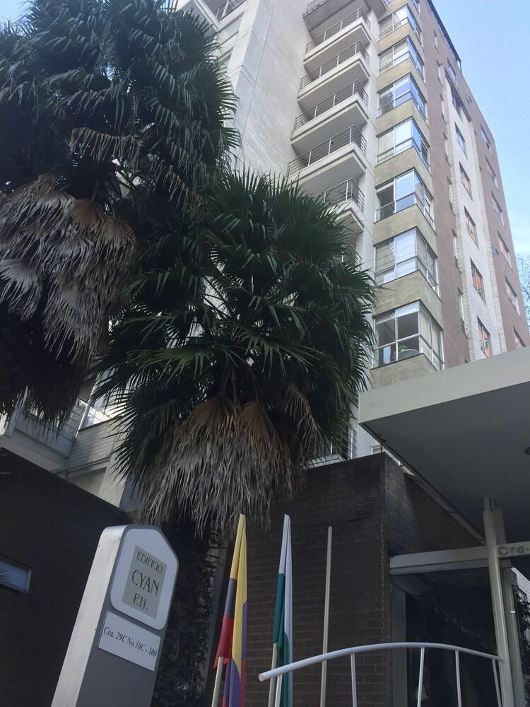 Cyan Suites Poblado By Mde Bnb Medellín Dış mekan fotoğraf