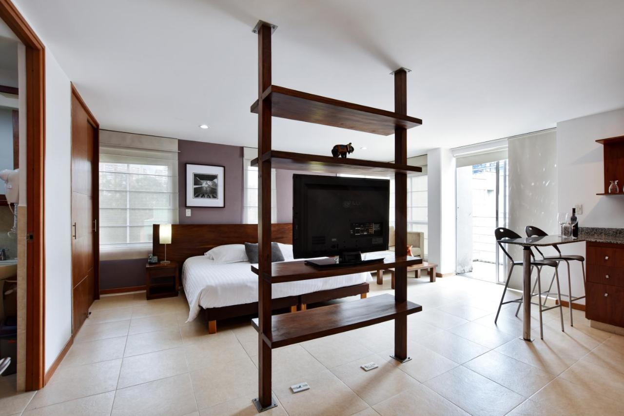 Cyan Suites Poblado By Mde Bnb Medellín Dış mekan fotoğraf