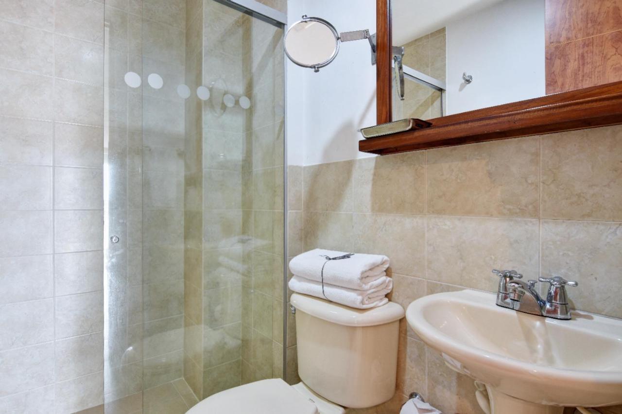 Cyan Suites Poblado By Mde Bnb Medellín Dış mekan fotoğraf