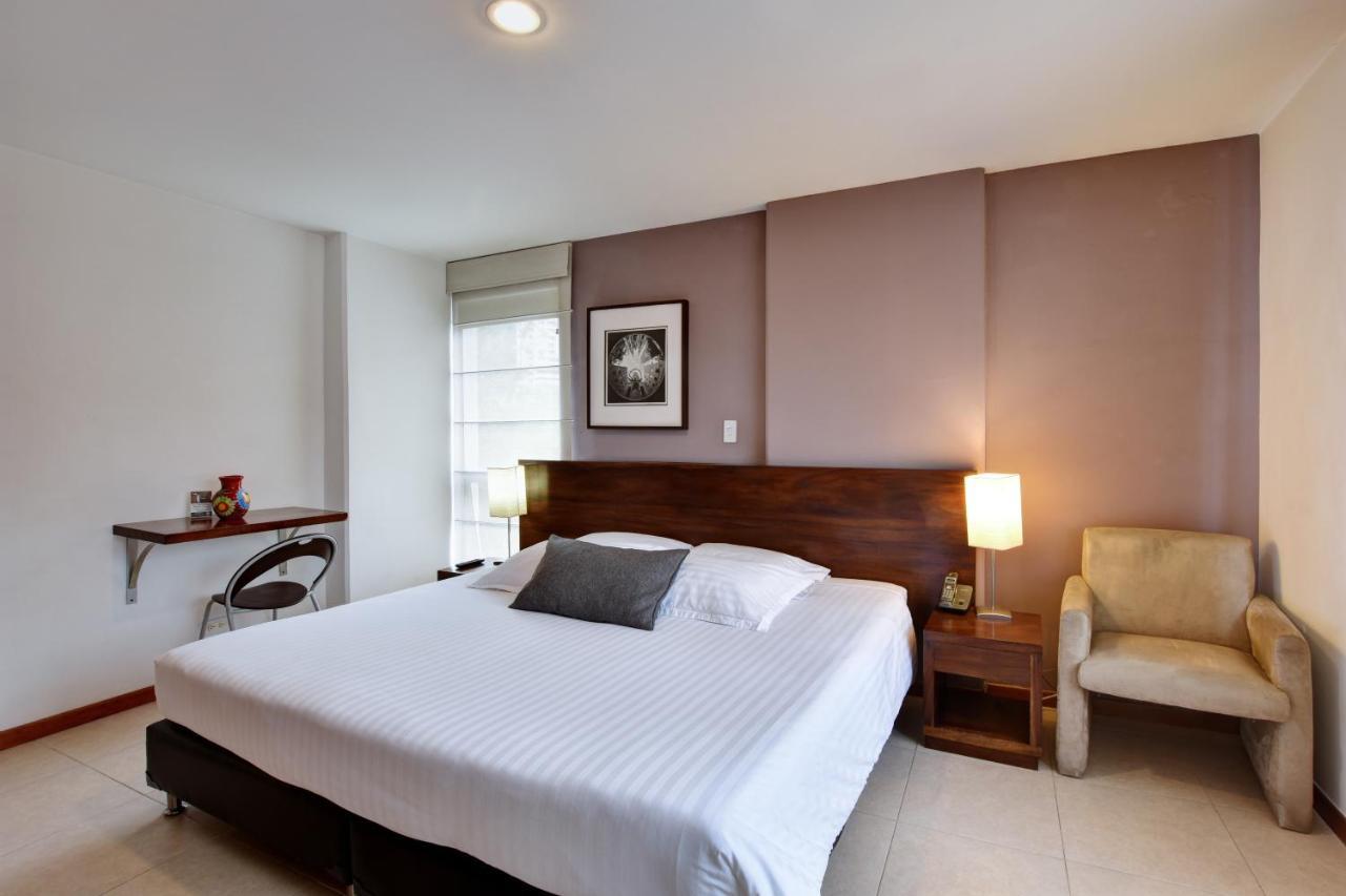 Cyan Suites Poblado By Mde Bnb Medellín Dış mekan fotoğraf