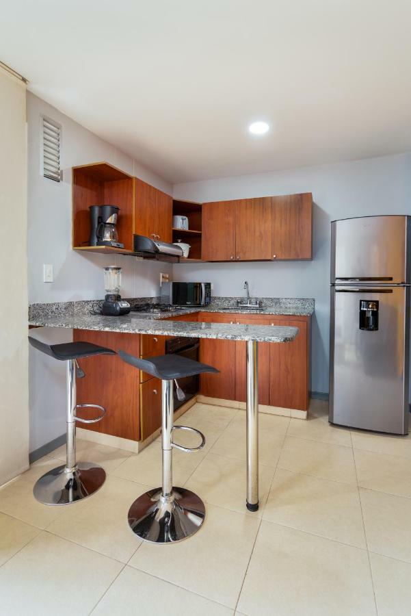 Cyan Suites Poblado By Mde Bnb Medellín Dış mekan fotoğraf