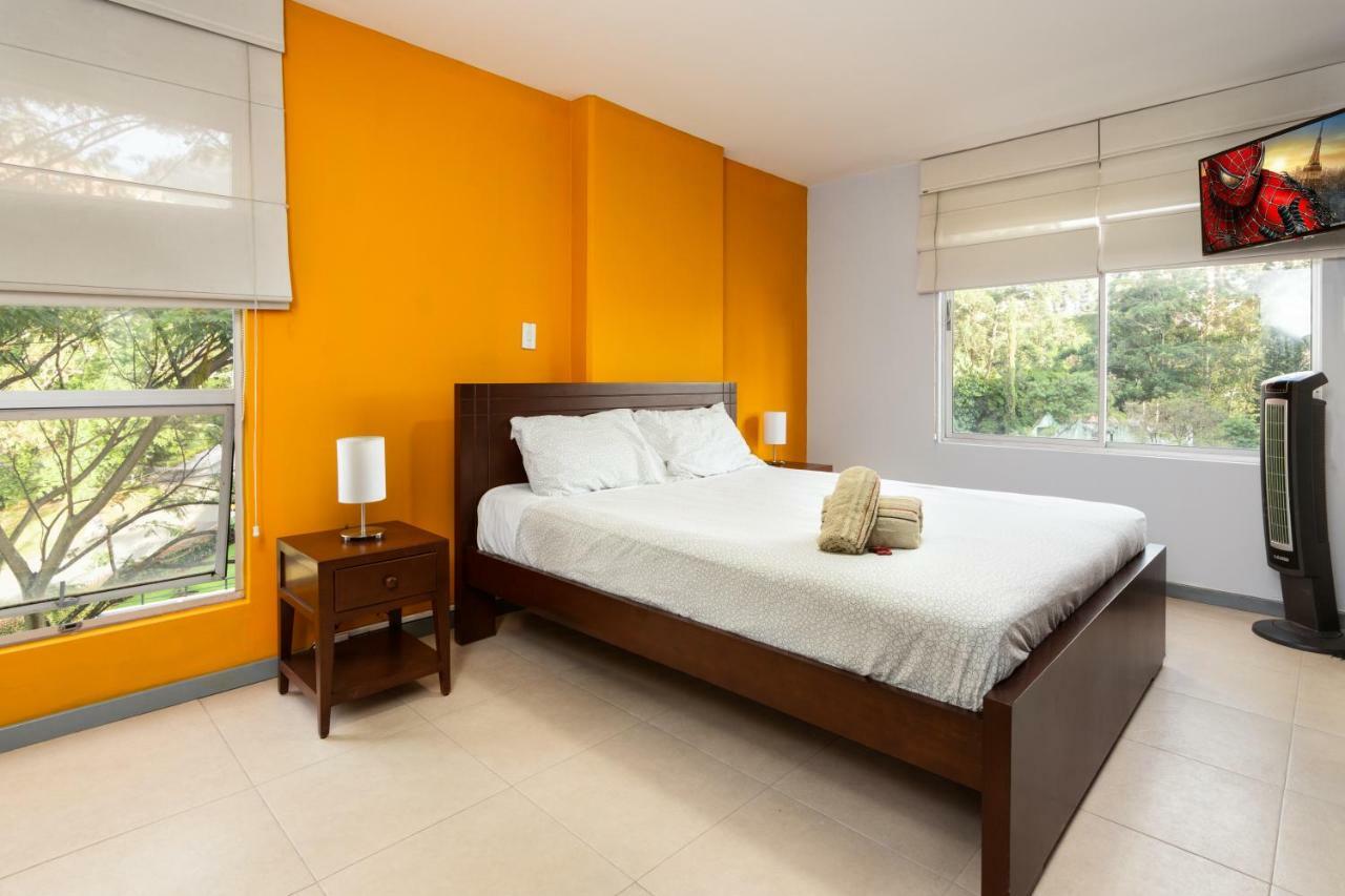 Cyan Suites Poblado By Mde Bnb Medellín Dış mekan fotoğraf