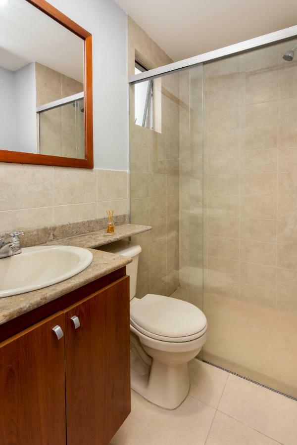 Cyan Suites Poblado By Mde Bnb Medellín Dış mekan fotoğraf