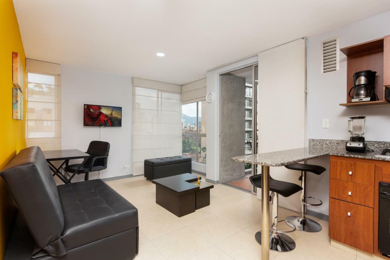 Cyan Suites Poblado By Mde Bnb Medellín Dış mekan fotoğraf